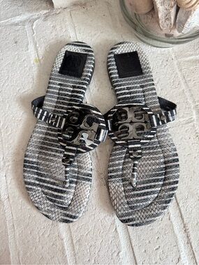 Tory Burch Miller 2  Sandal  size 9.5 М Navy White